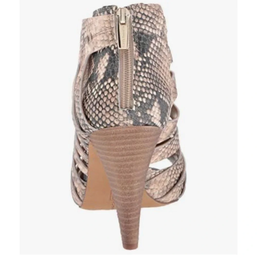 Vince Camuto product pair